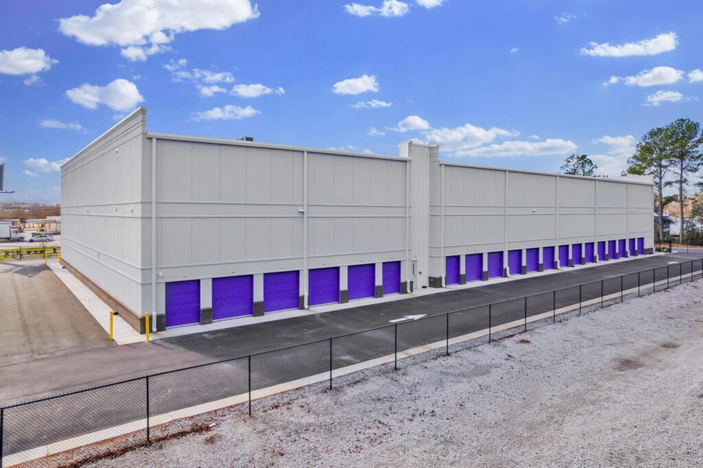 drive-up storage units at Full House Storage in Jacksonville, NC